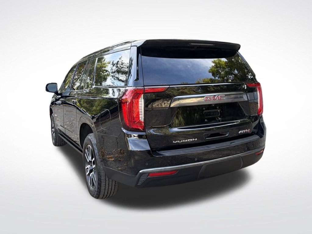 2023 GMC Yukon XL AT4 - Photo 3
