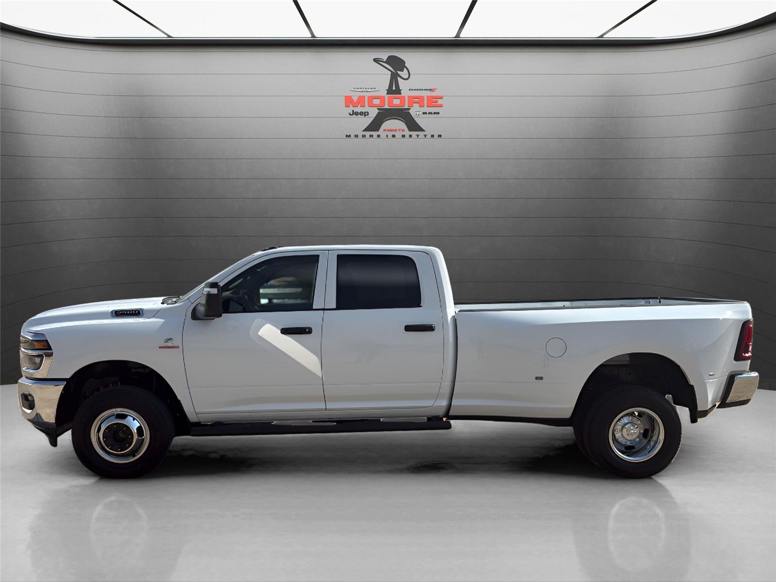 New 2026 Bright White Clear-Coat Exterior Paint RAM Tradesman image 5