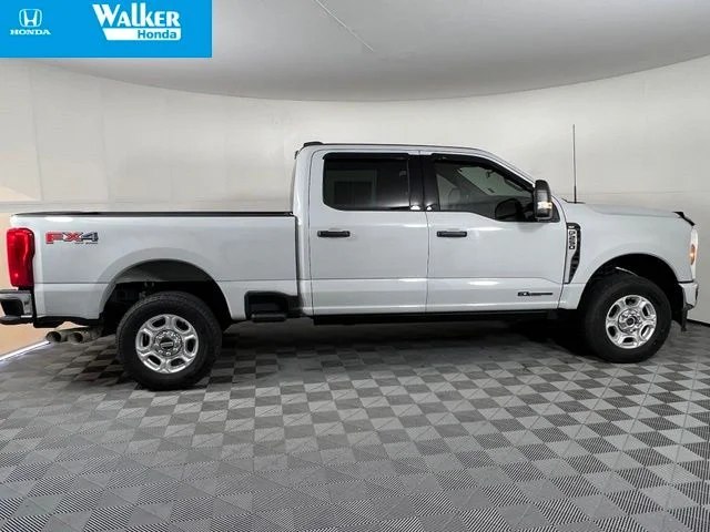 Used 2025 Avalanche Ford XLT image 9