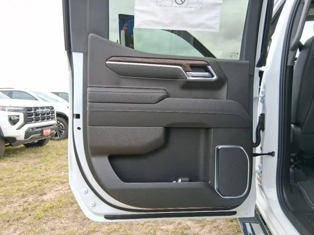 2026 GMC Sierra 1500 SLT - Photo 15