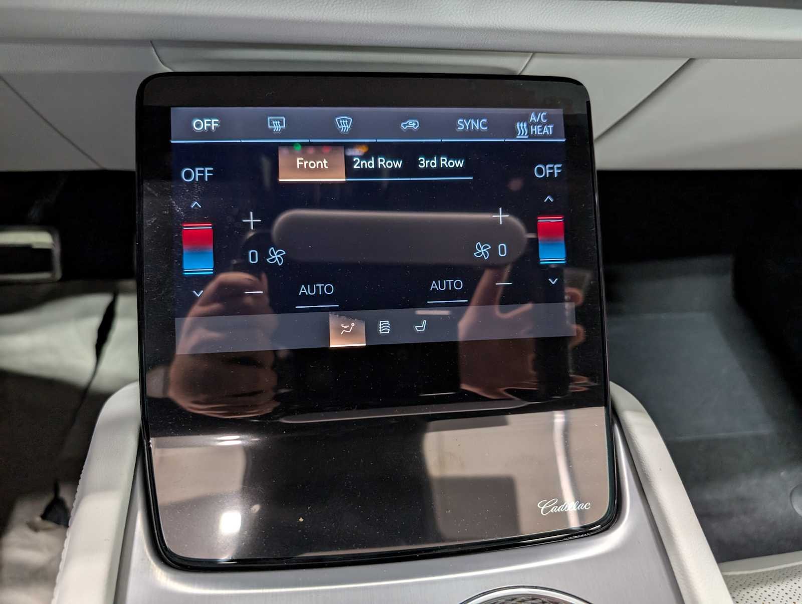 2026 Cadillac VISTIQ Sport - Photo 28