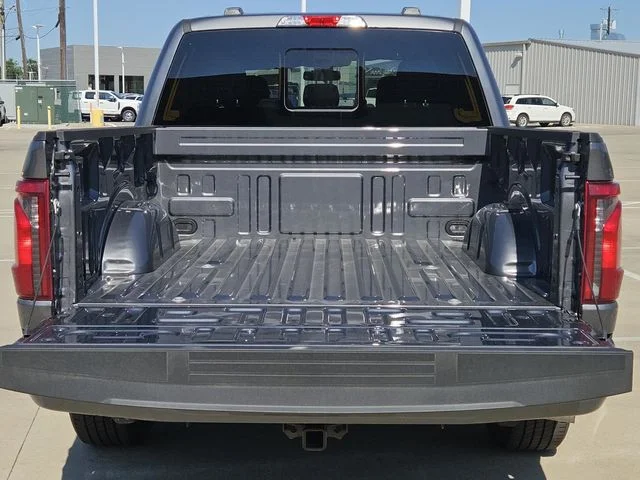 New 2026 Carbonized Gray Metallic Ford XLT image 10