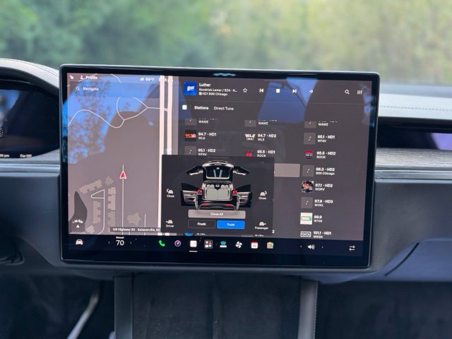 Used 2022 Solid Black Tesla Base image 25