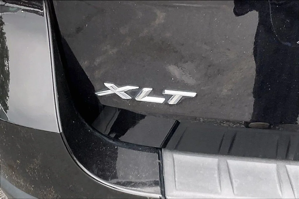 Certified Used 2020 Black Metallic Ford XLT image 7