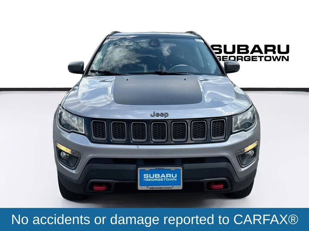 Used 2019 Silver Jeep Trailhawk image 2