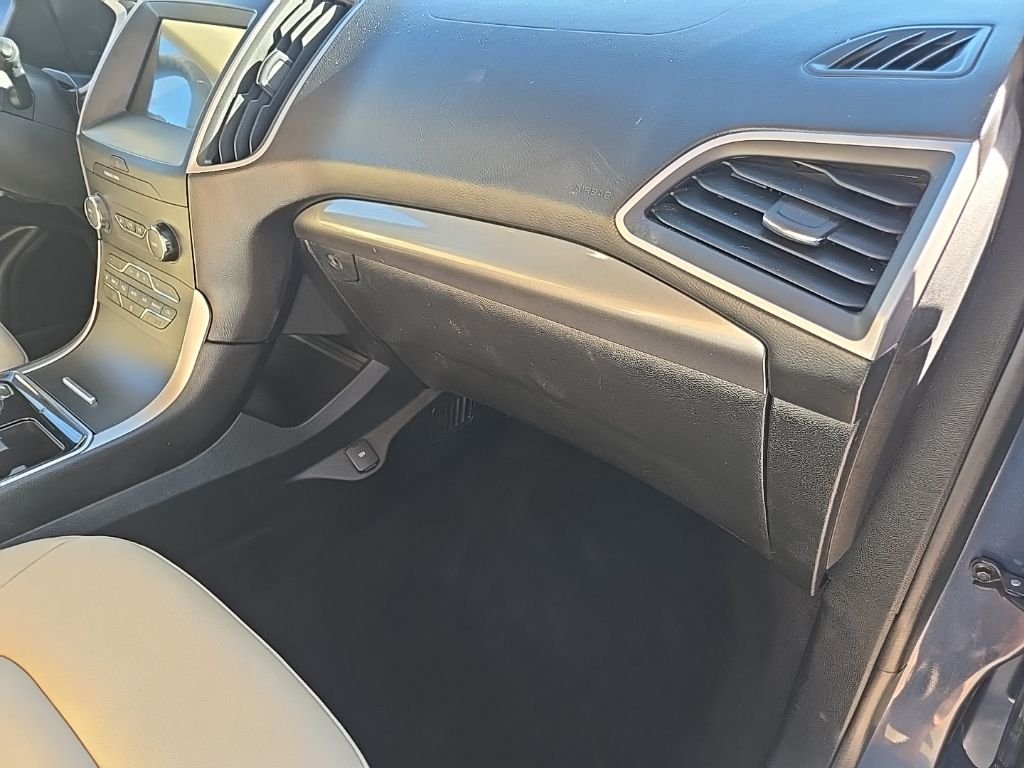 Used 2019 Blue Ford SEL image 77