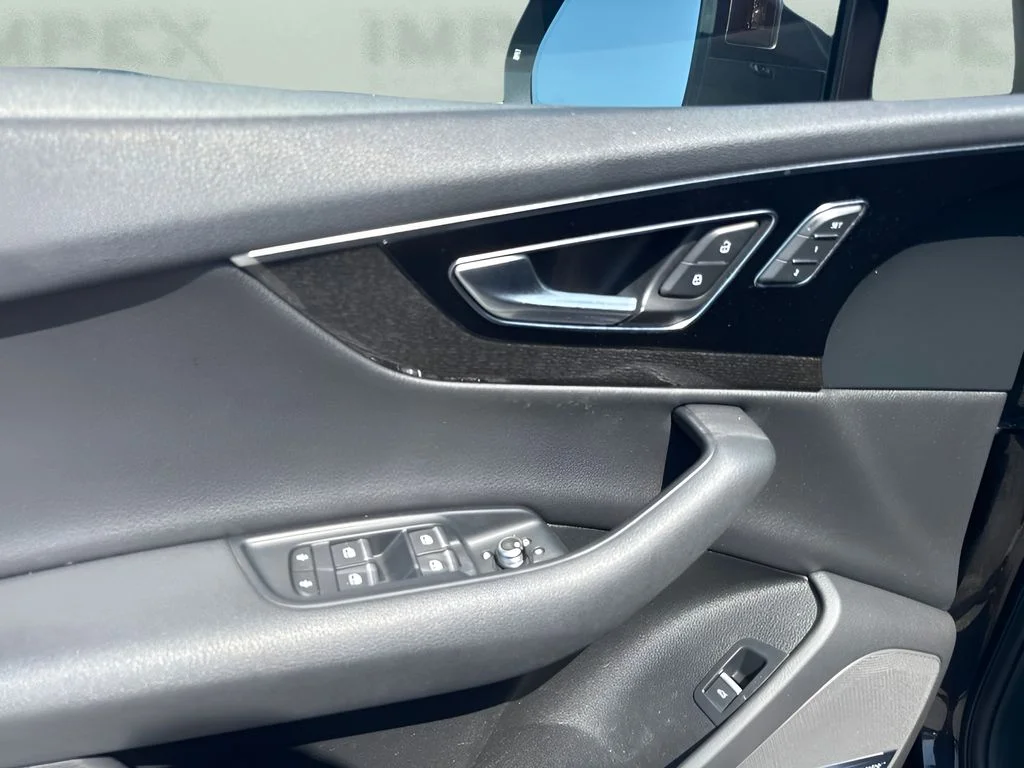 Used 2018 Black Audi 3.0T Prestige image 24
