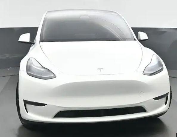 Used 2022 Tesla Model Y Long Range with VIN 7SAYGAEE9NF558305 for sale in San Leandro, CA