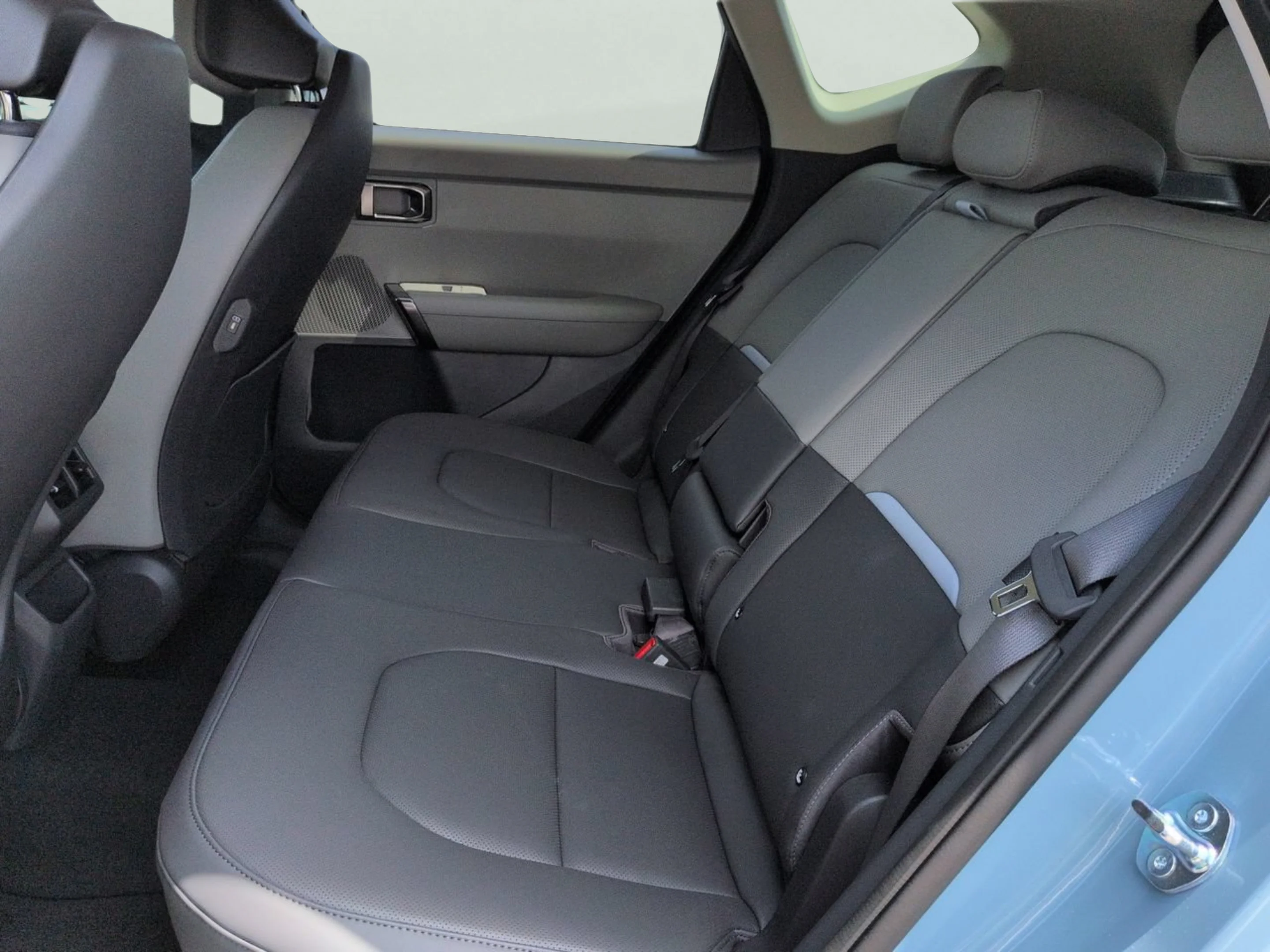 New 2027 Frost Blue Kia EX image 31
