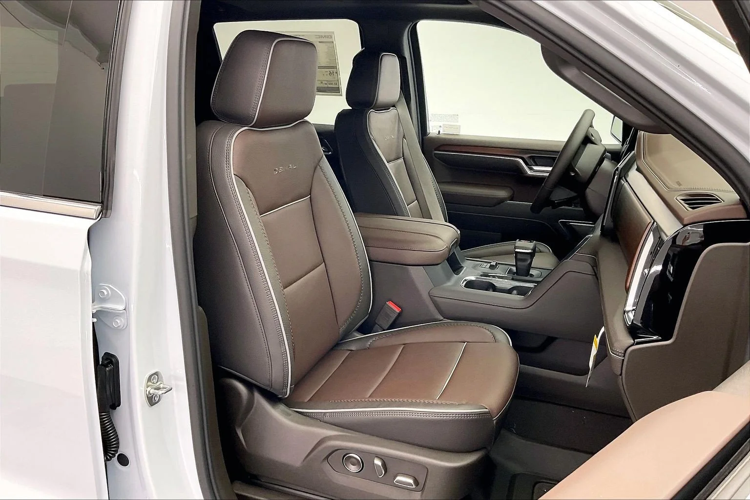 2026 GMC Sierra 1500 Denali - Photo 9