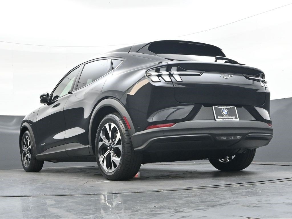 Used 2024 Shadow Black Ford Select image 35