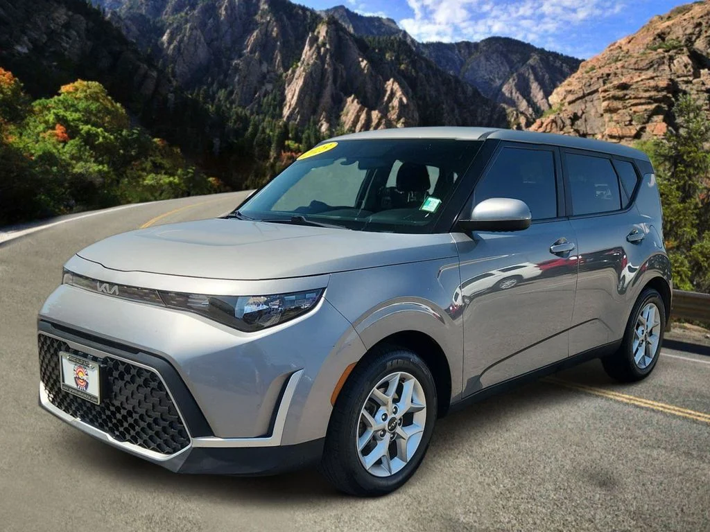 Used 2023 Gray Kia LX image 5