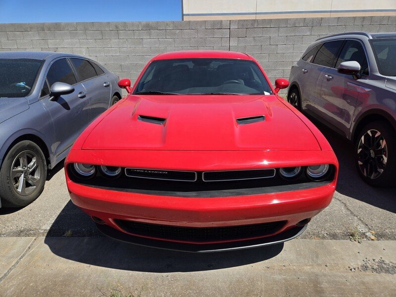 Used 2017 Torred DODGE SXT COUPE image 3