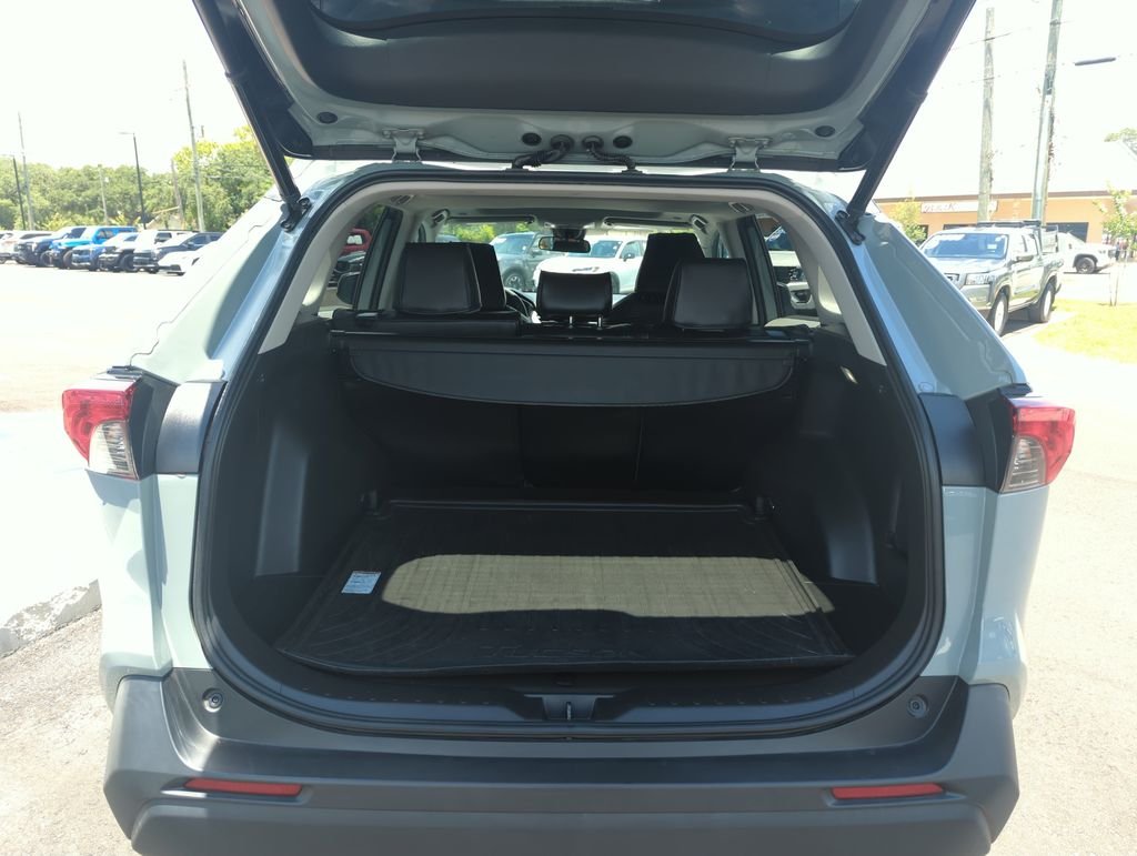 Used 2023 Green Toyota XLE image 31