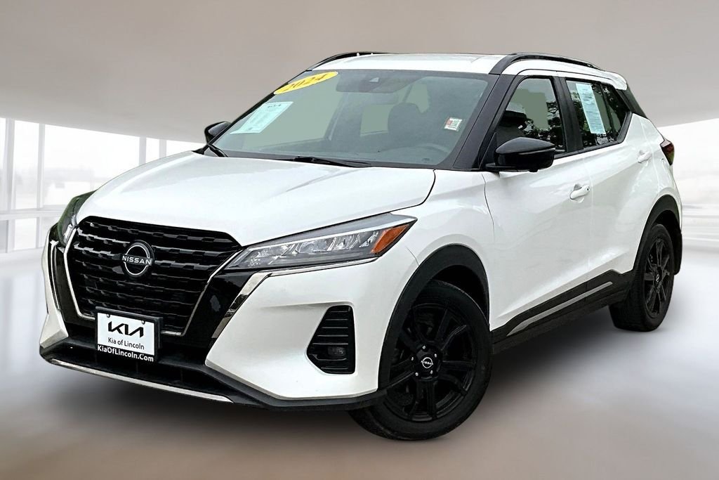 Used 2024 Aspen White Tricoat Nissan SR image 1