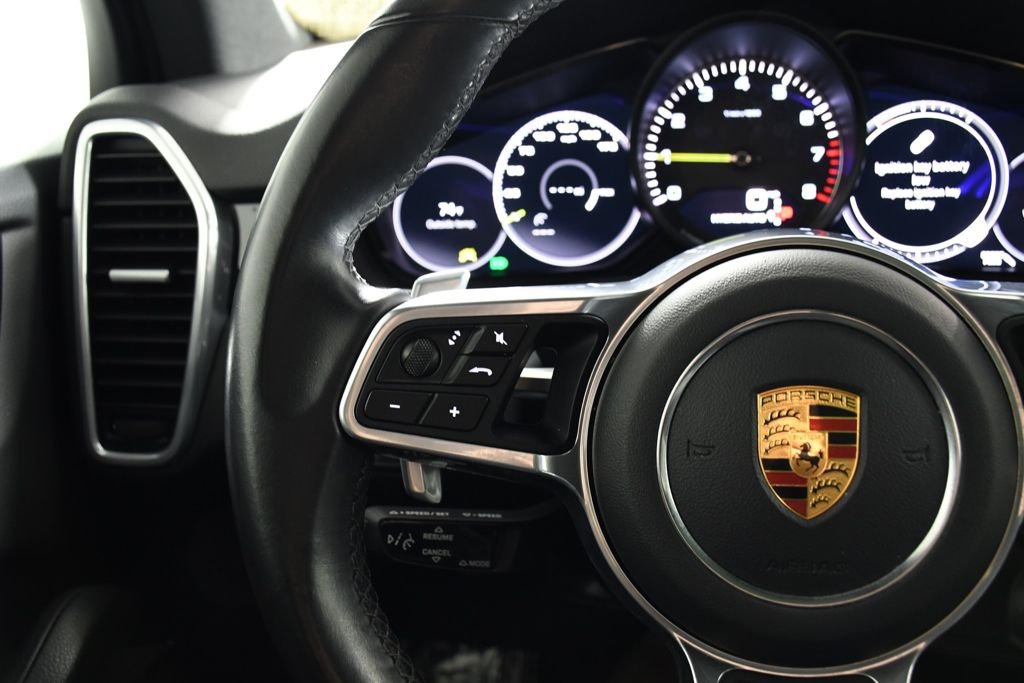 Used 2022 Black Porsche Platinum Edition image 29