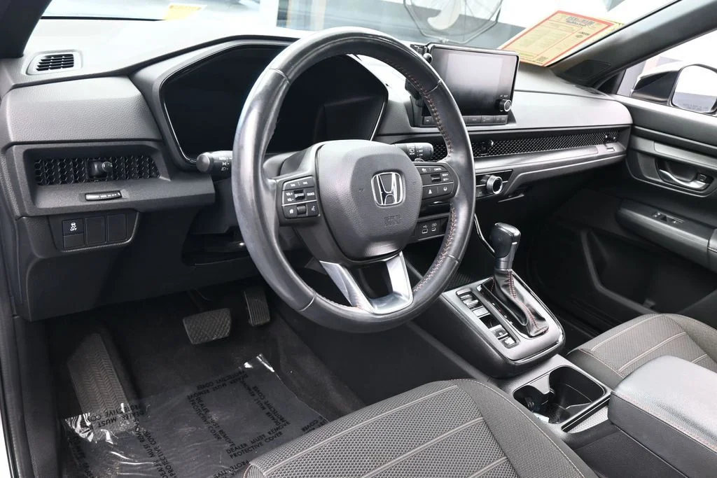 Used 2024 Lunar Silver Metallic Honda Sport image 13