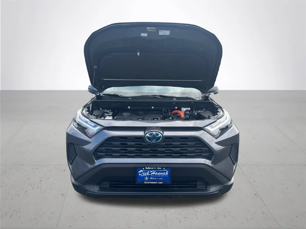 Used 2022 Gray Toyota XLE image 4