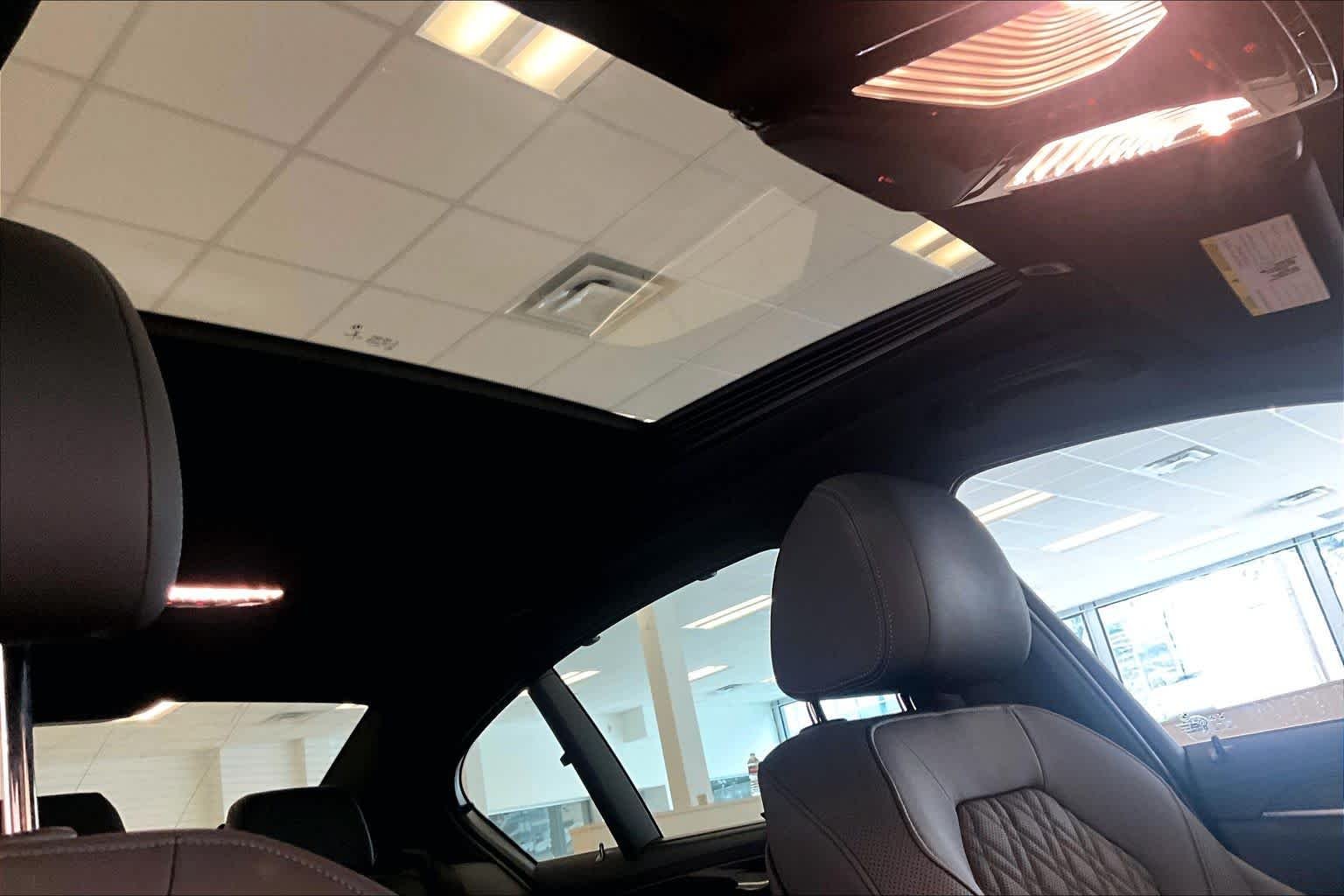 Used 2022 Bernina Grey Amber Effect Metallic BMW 530i image 12
