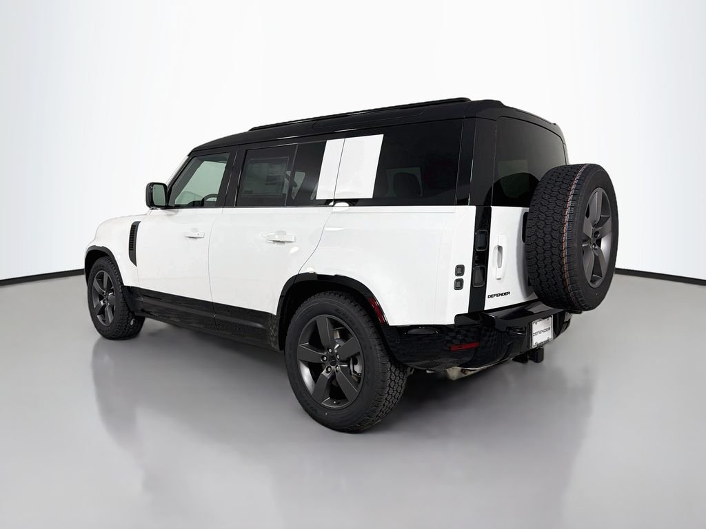 New 2026 Fuji White Land Rover X-Dynamic SE image 7