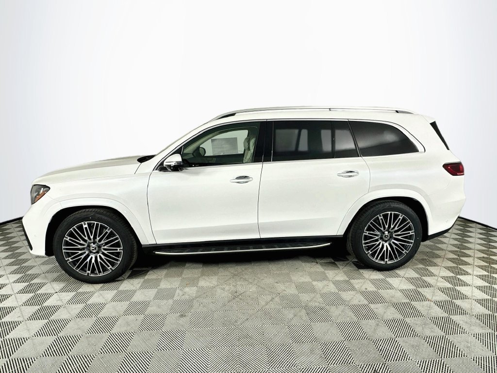 New 2027 MANUFAKTUR Moonlight White Metallic Mercedes-Benz GLS 450 image 37