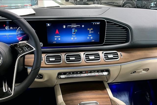 New 2026 Polar White Mercedes-Benz GLS 450 image 7