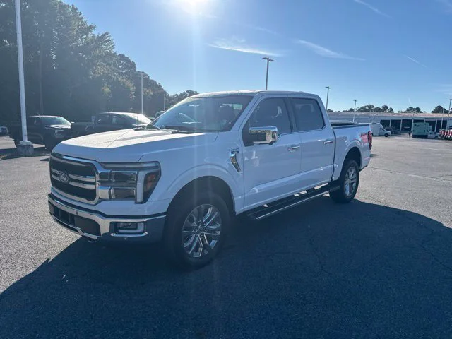 Used 2024 Oxford White Ford Lariat image 9