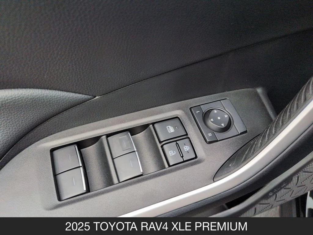 Used 2025 Black Toyota XLE Premium image 26