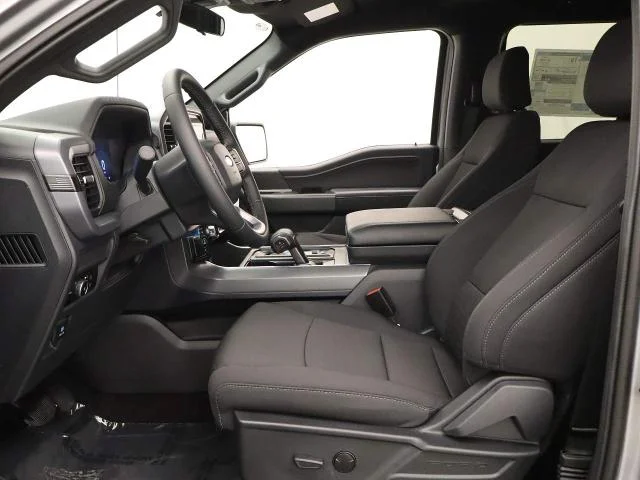 New 2026 Iconic Silver Metallic Ford XLT image 32