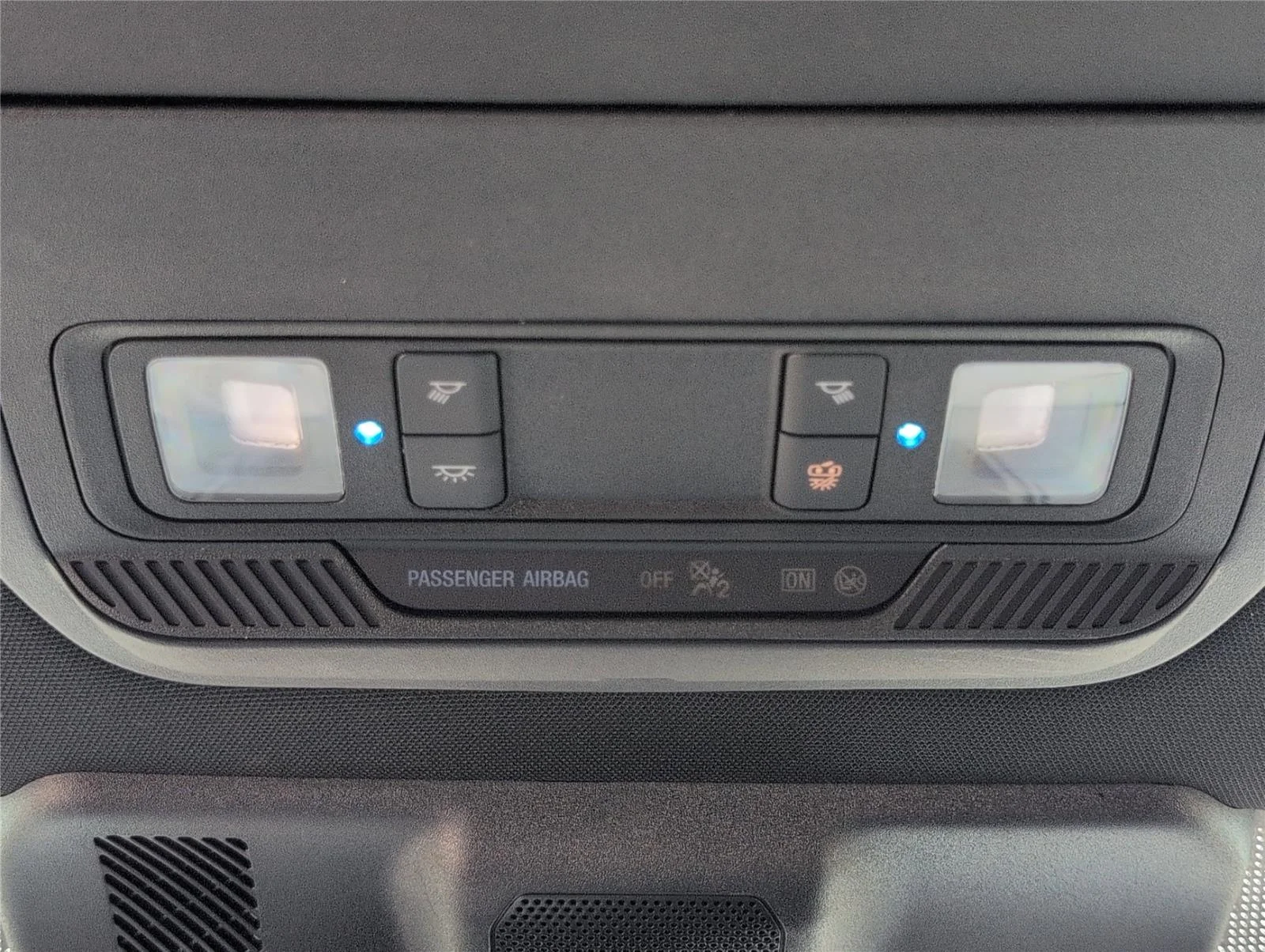 Used 2024 Iconic Silver Ford XLT image 15