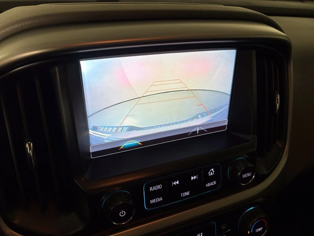 Used 2018 KINETIC BLUE METALLIC Chevrolet 2WD LT image 29