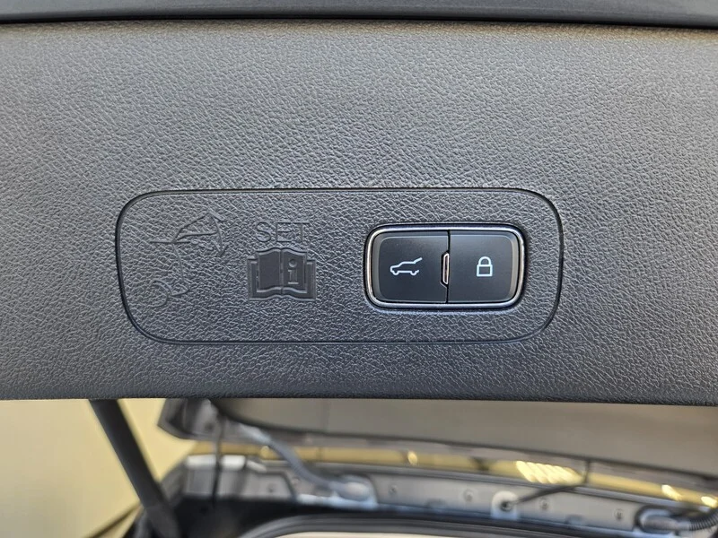 Used 2023 Gray Metallic LINCOLN RESERVE AWD image 19