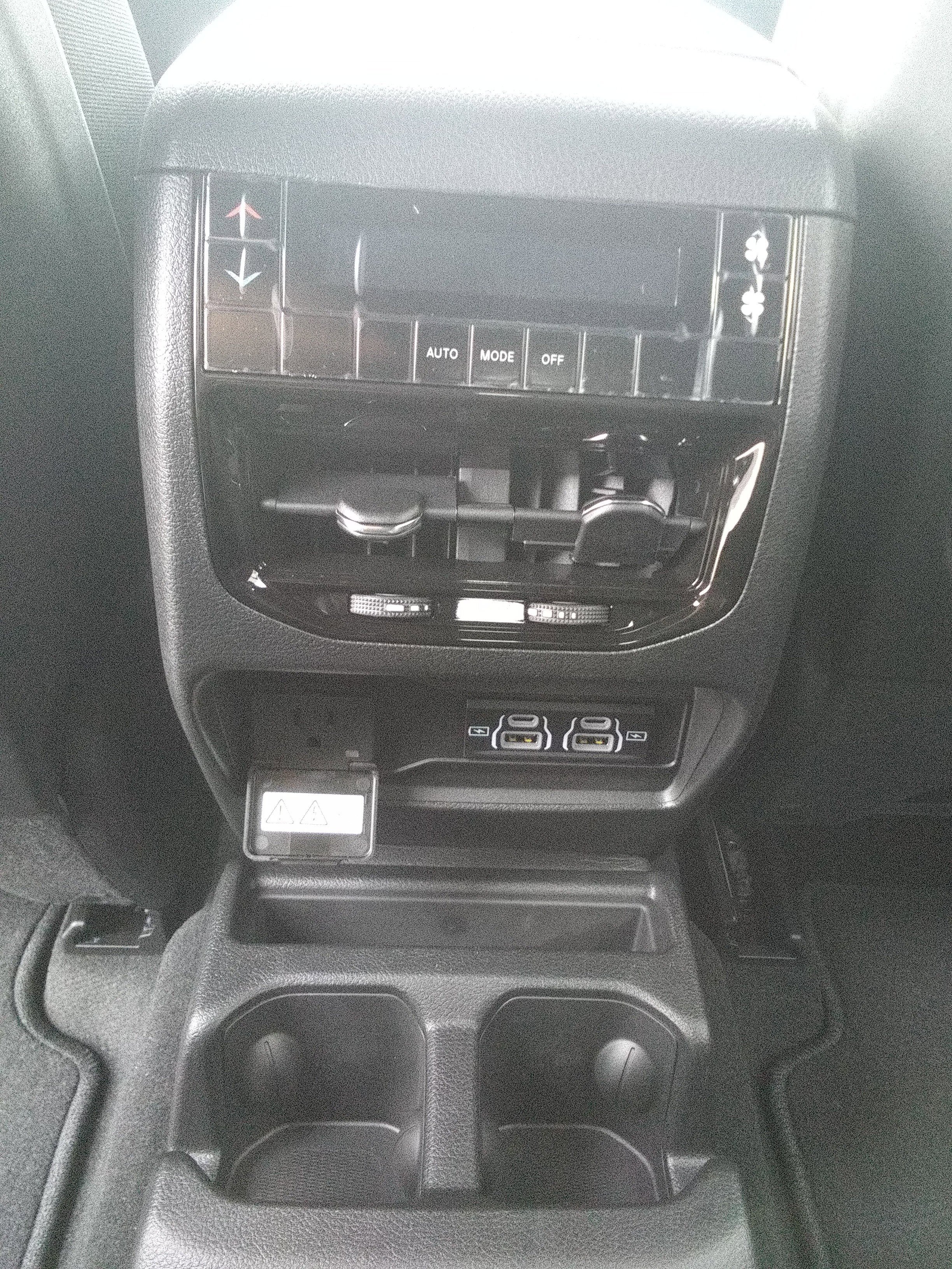 2025 Jeep Grand Cherokee L Altitude - Photo 13