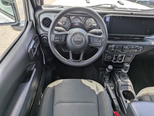 Used 2025 White Jeep Sport S image 16