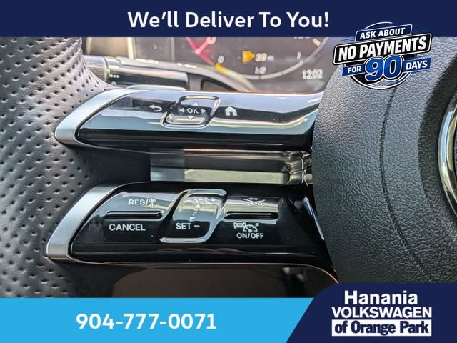 Used 2023  Mercedes-Benz C 300 image 32