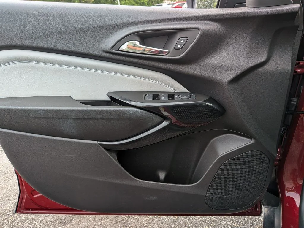 Used 2025 Red Chevrolet LT image 30