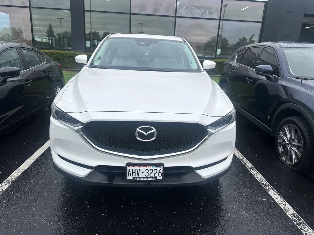 Used 2017 White Mazda Grand Select image 6
