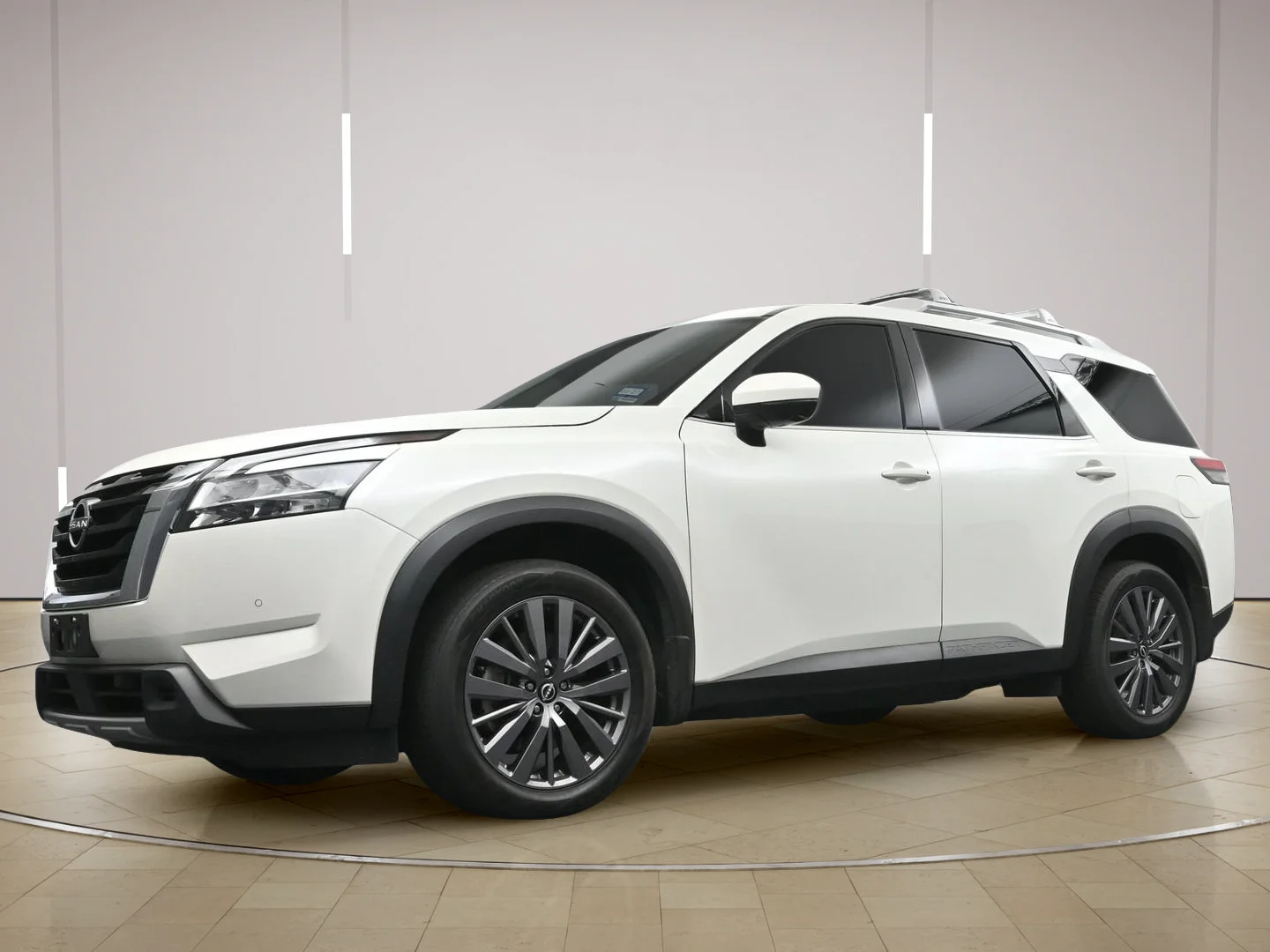 Certified Used 2024 Pearl White Tricoat Nissan SL image 25