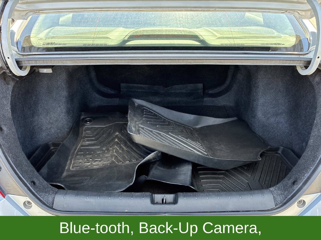 Used 2019 Silver Honda LX image 13
