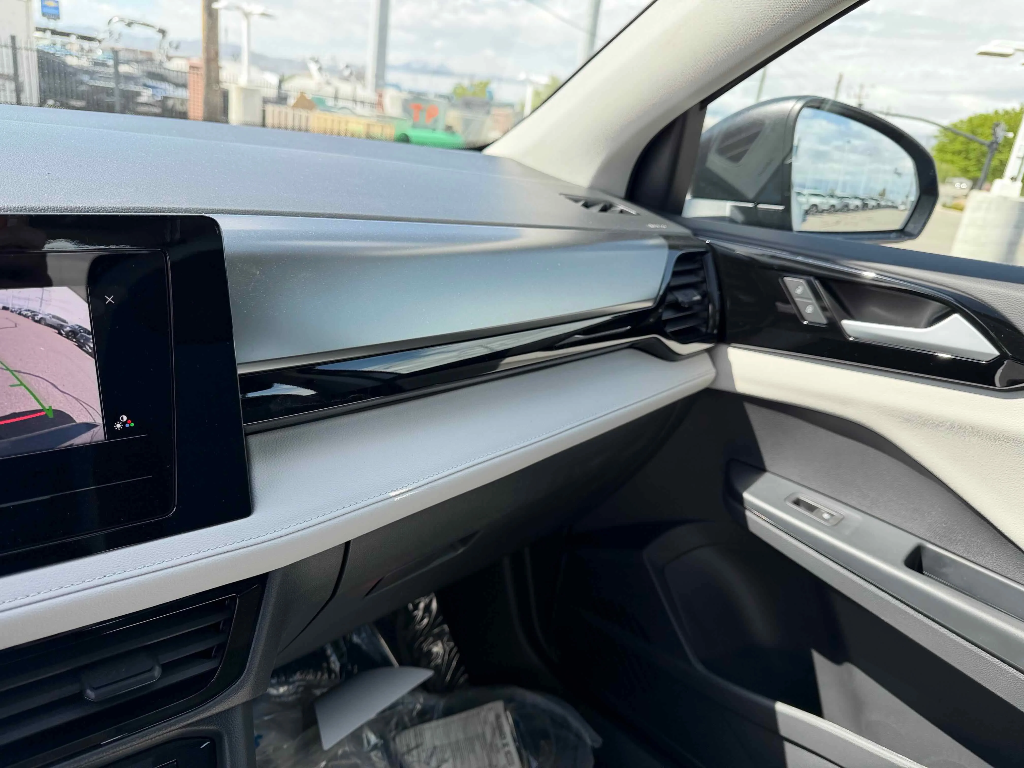 New 2026 Platinum Gray Volkswagen S image 20
