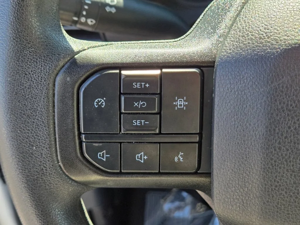 Used 2023 White Ford XL image 19