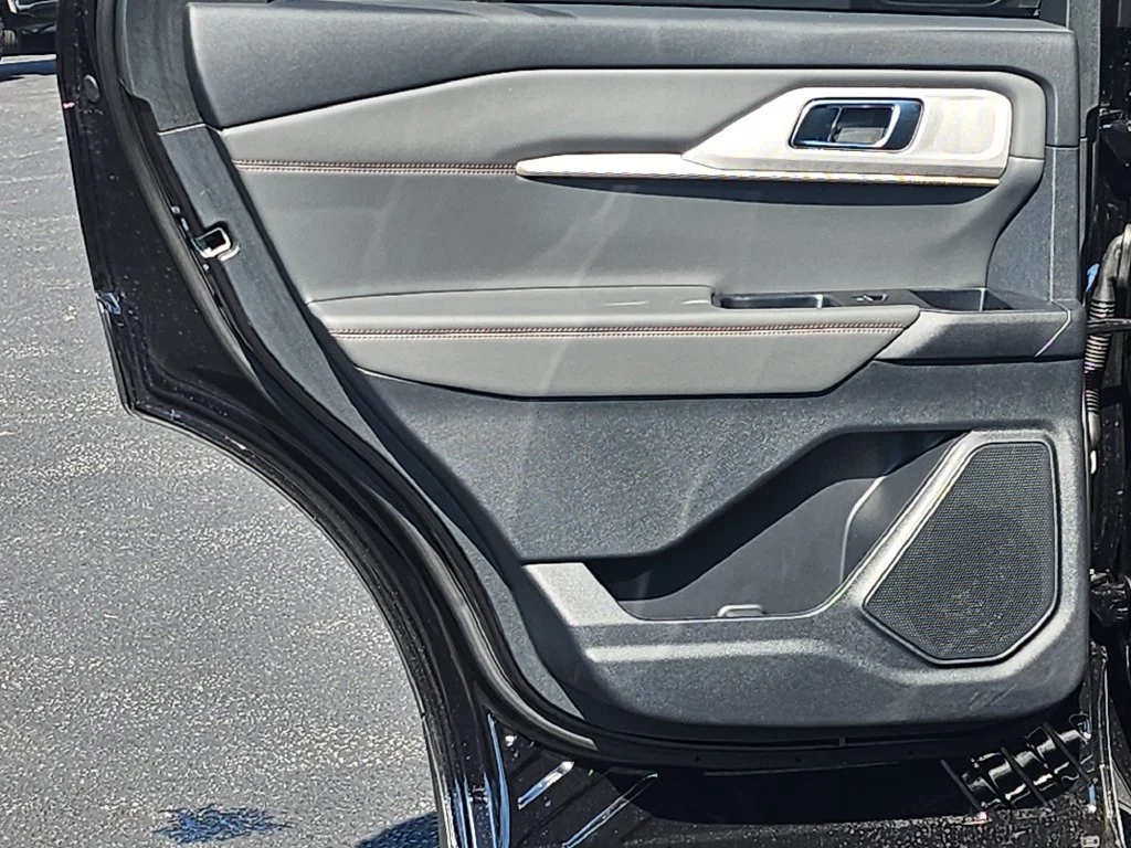 New 2026 Agate Black Metallic Ford Active image 36