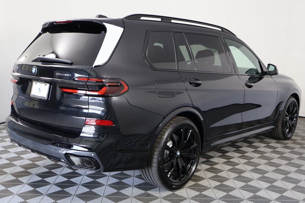 New 2026 Black Sapphire Metallic BMW xDrive40i image 2