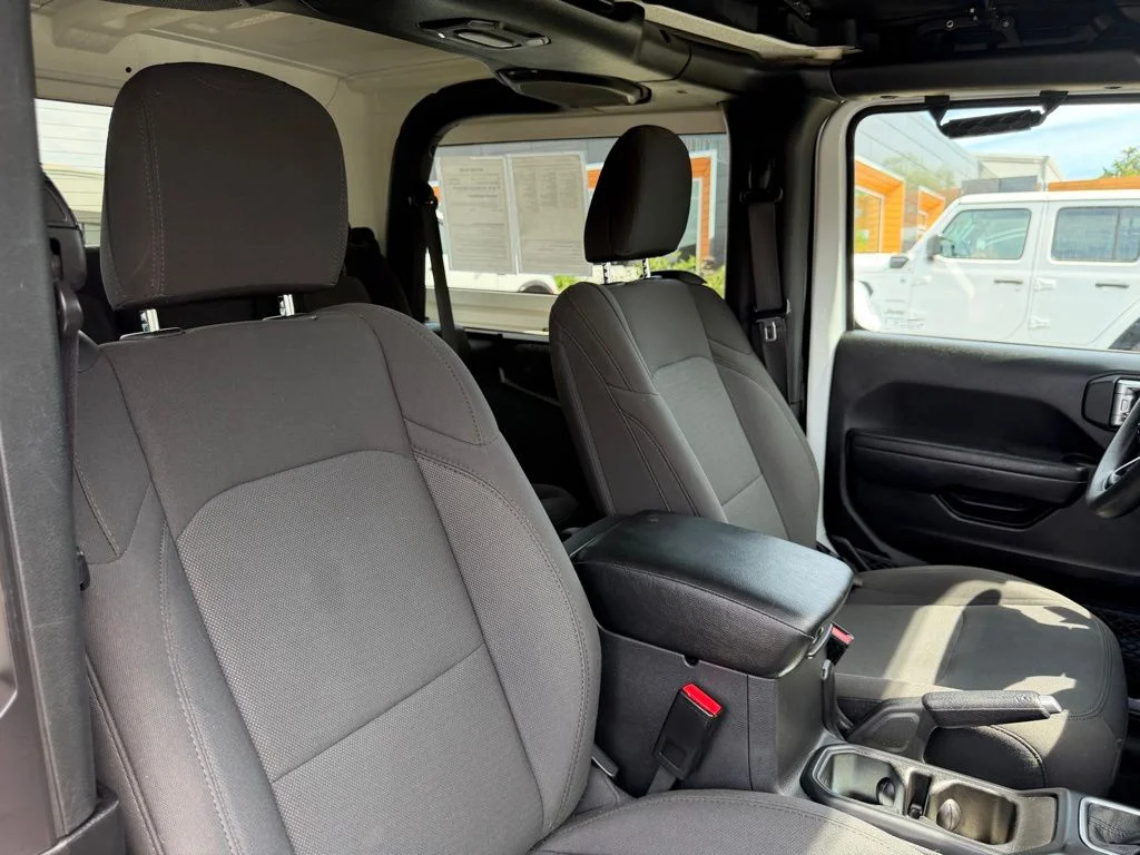 Used 2023 White/off-white Jeep Willys image 28