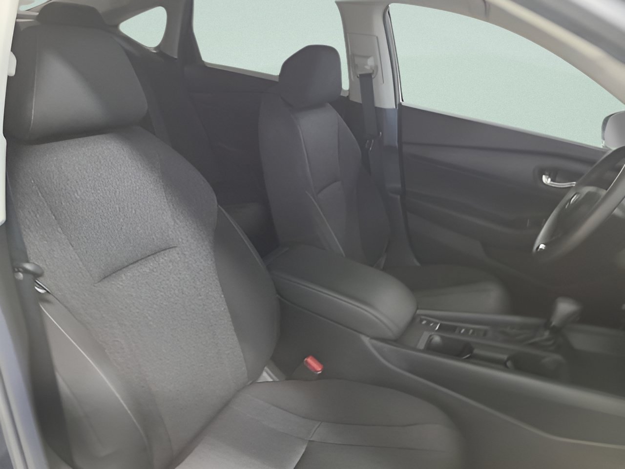 Used 2025 Meteorite Gray Metallic Honda LX image 11