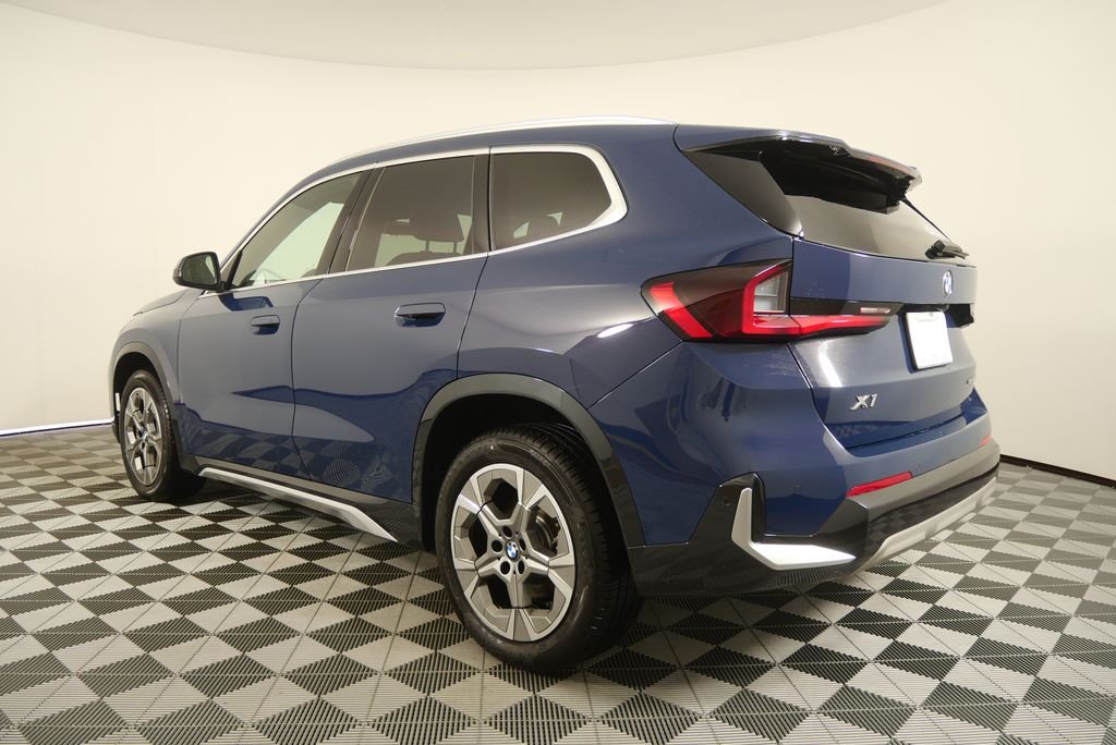 Used 2026 Night Dusk Blue Metallic BMW xDrive28i image 5