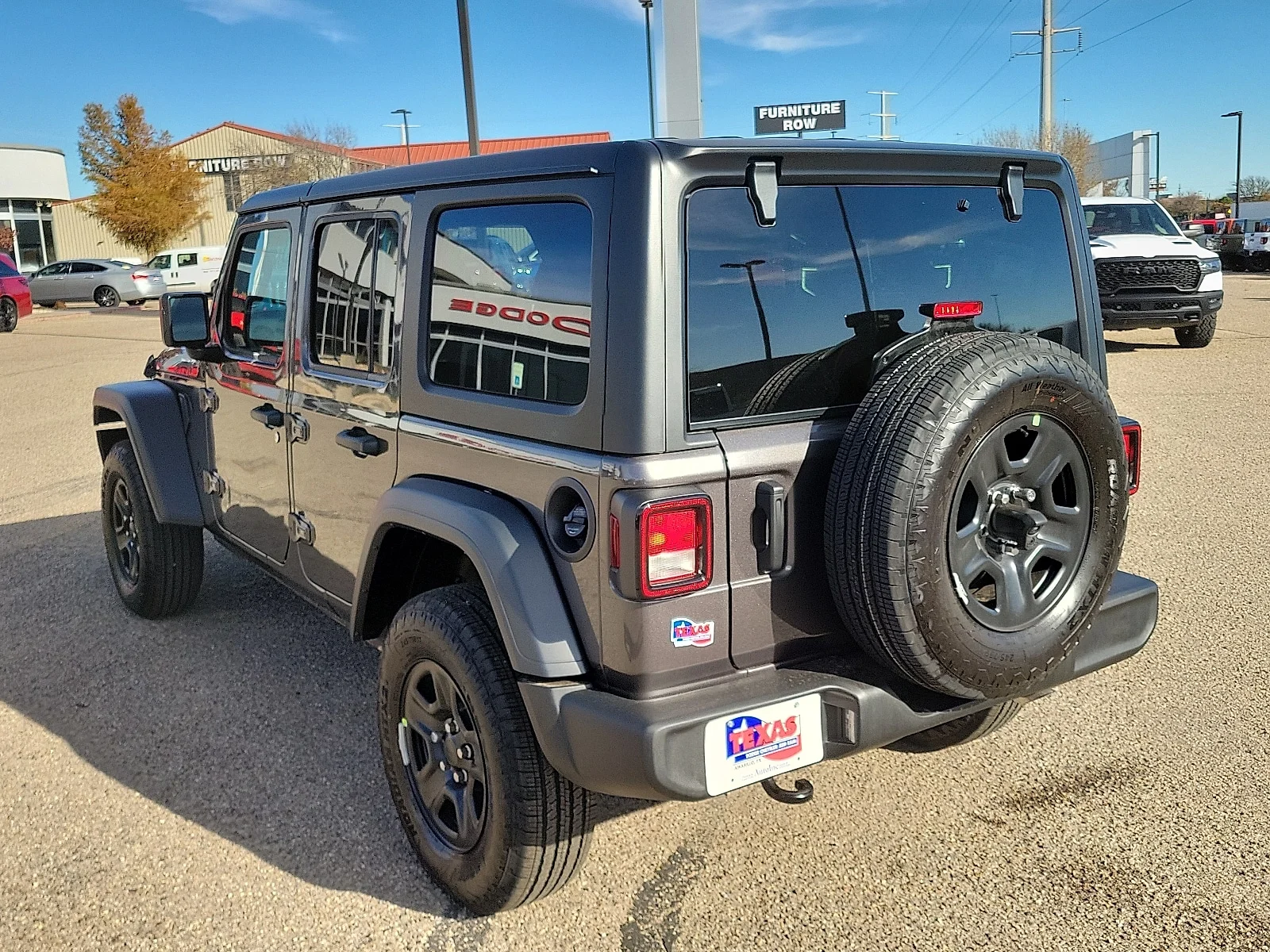 New 2026 PAU Granite Cry Jeep 4-DOOR SPORT image 3