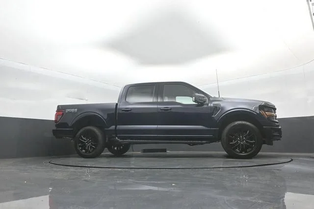 New 2026 Blue Ford XLT image 29