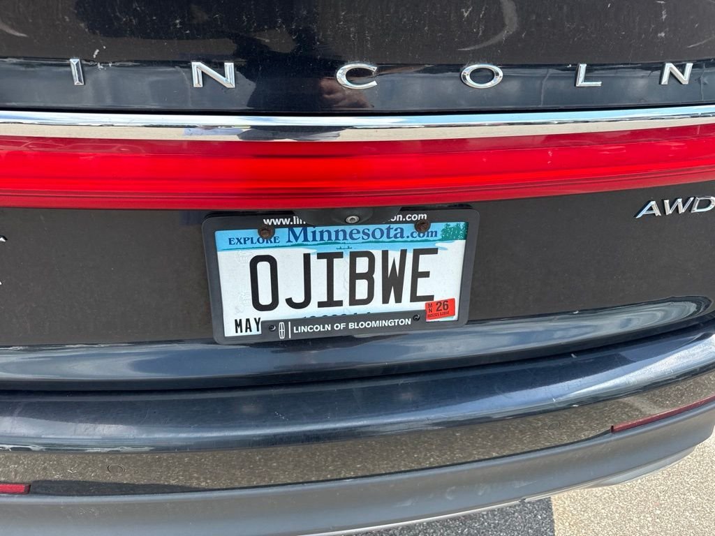 Used 2018 Black Lincoln Reserve image 8