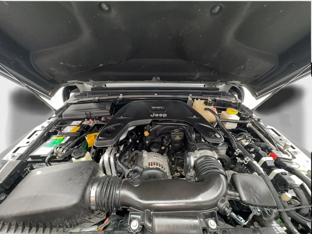 Used 2021 Gray Jeep Mojave image 18